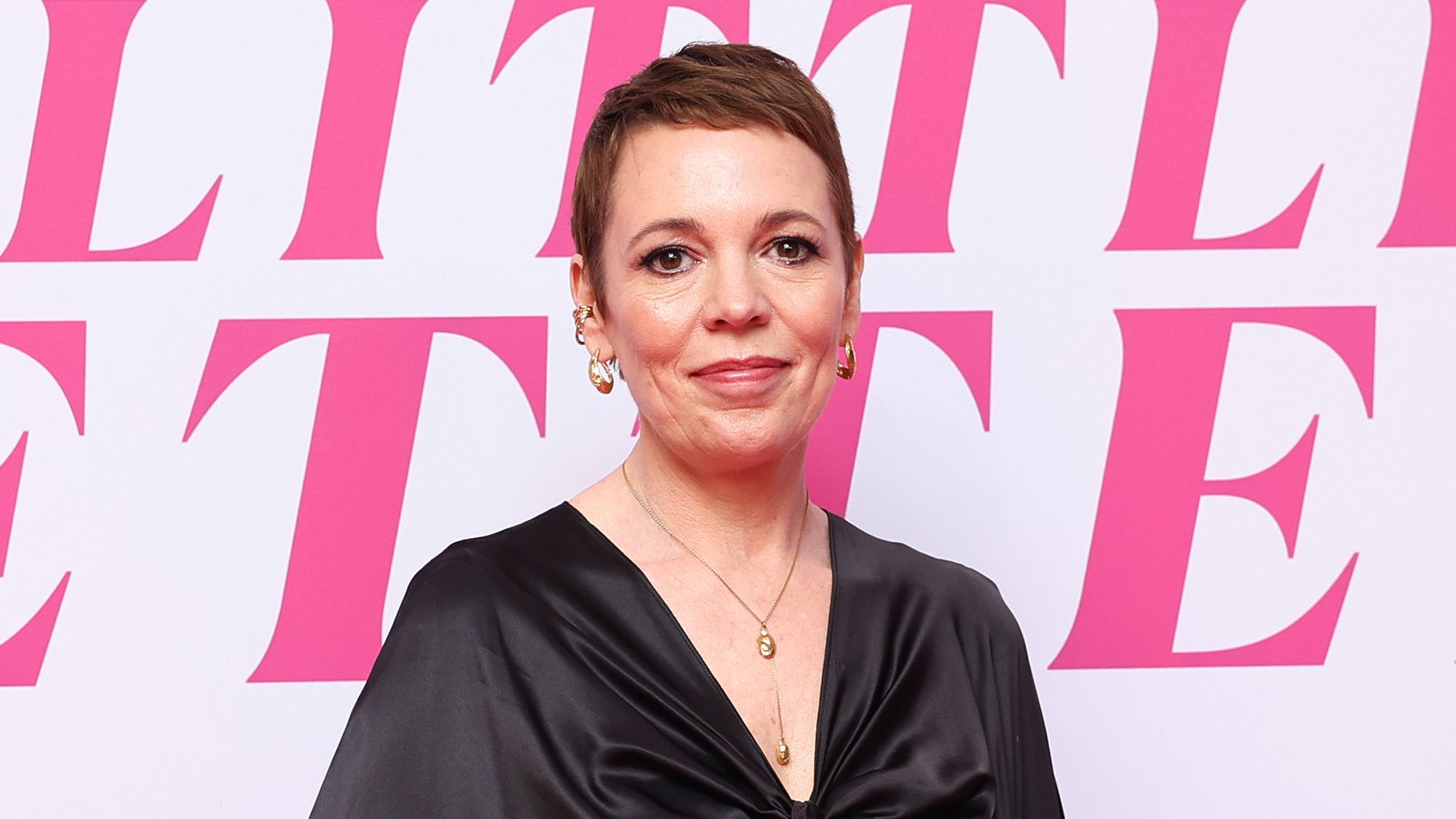 Olivia Colman says if she were a man, she’d be earning ‘a f**k of a lot more’ - Opinion and Analysis - News